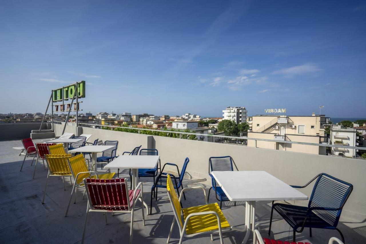 Hotel Mamy Rimini Exterior photo