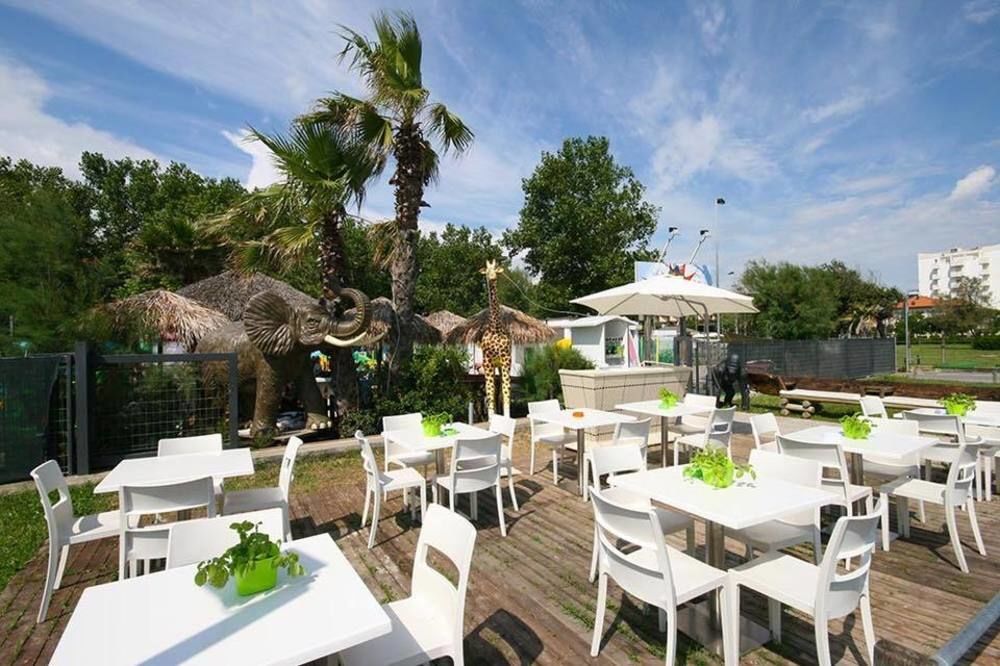Hotel Mamy Rimini Exterior photo